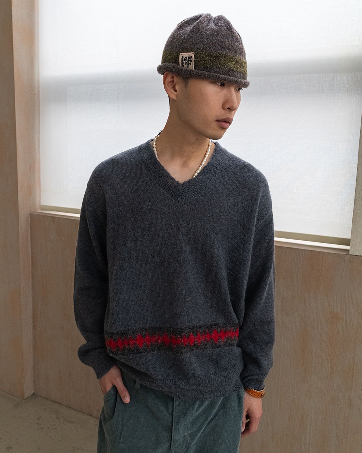 카락터(KARACTOR) Kidmohair v-neck knit / Charcoal