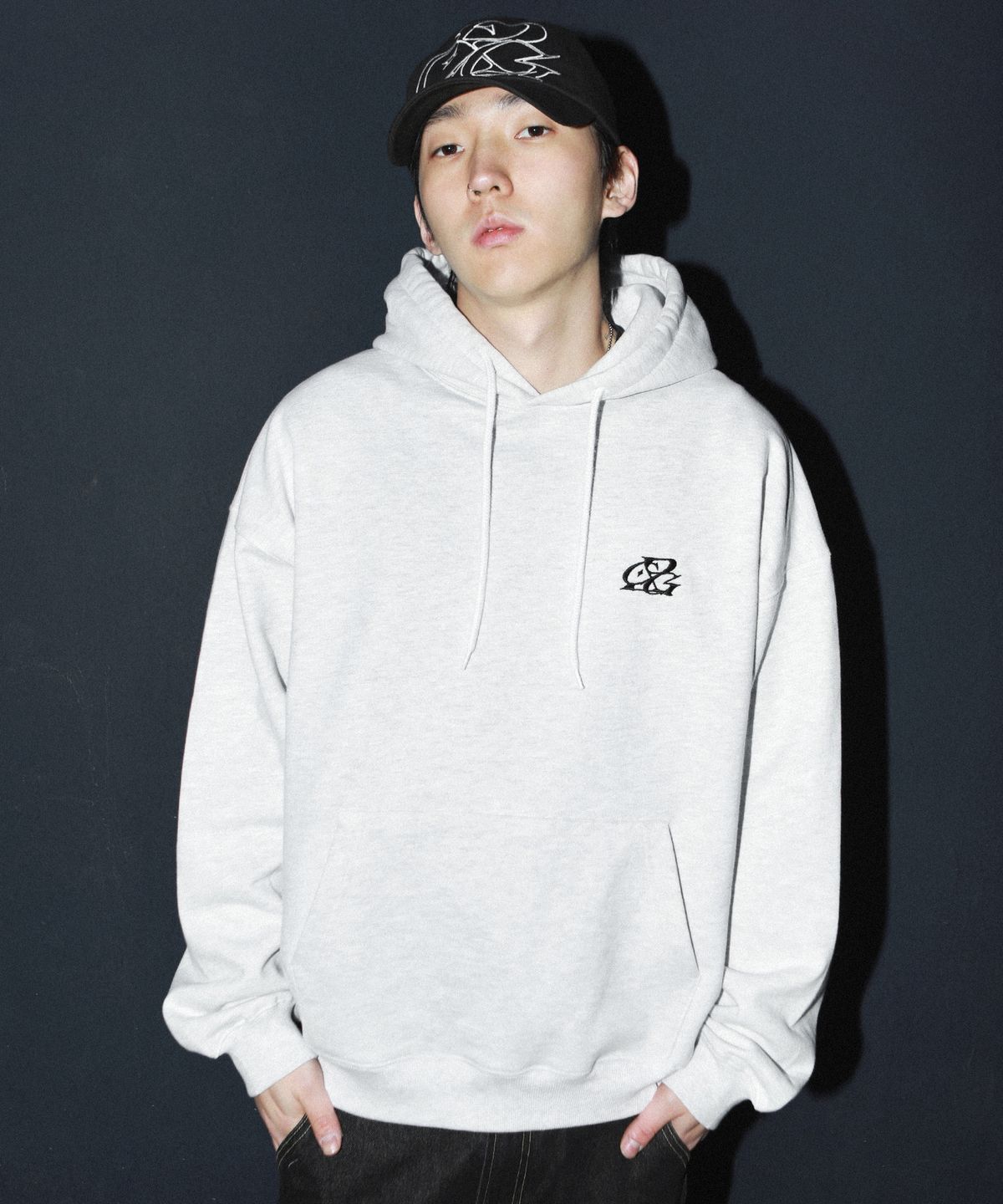 크리건(CRIGUN) ESSENTIAL HOODIE WHITE MELANGE