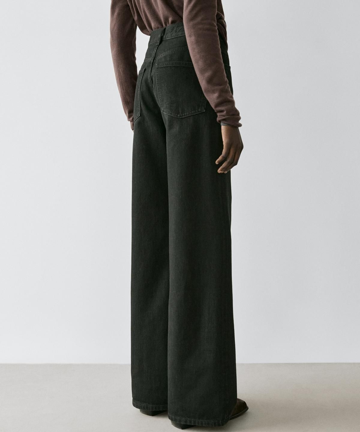 마시모두띠(MASSIMO DUTTI) 스트레이트핏 진