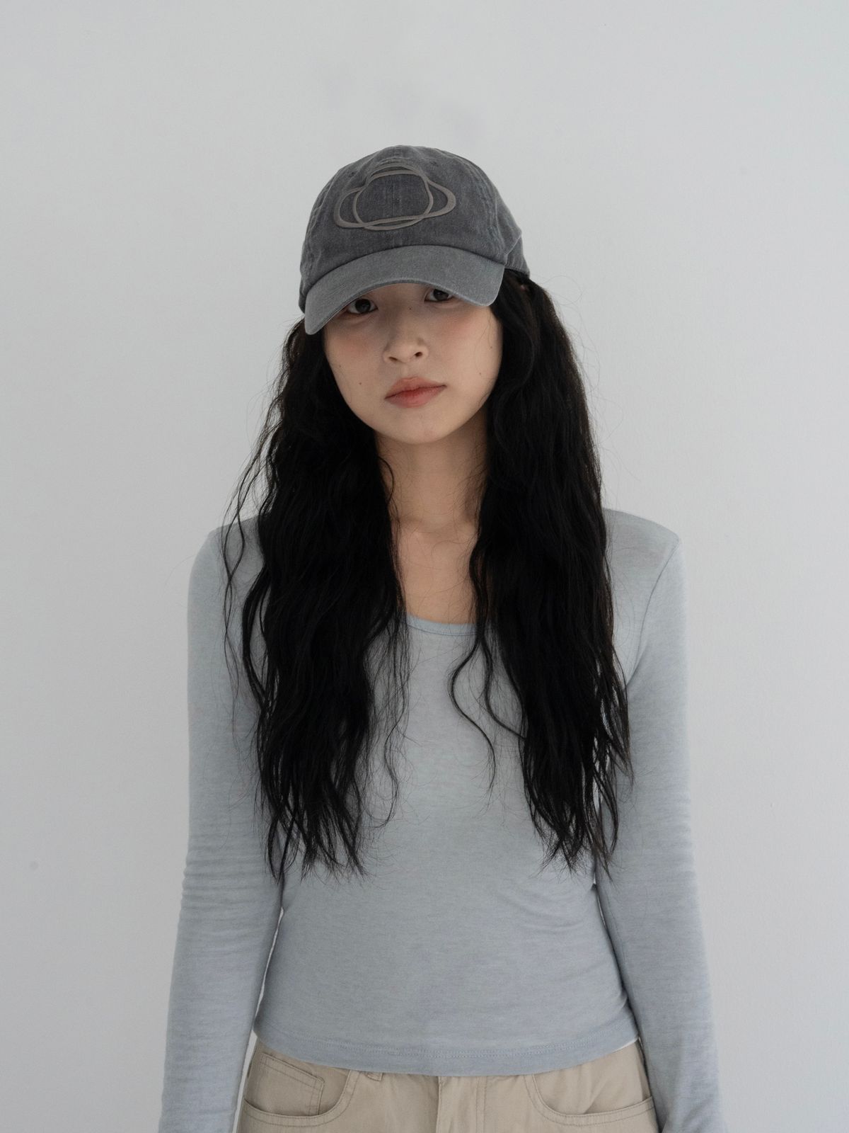 몰마농(MOLMANON) WASHED CIRCLE CAP -GREY