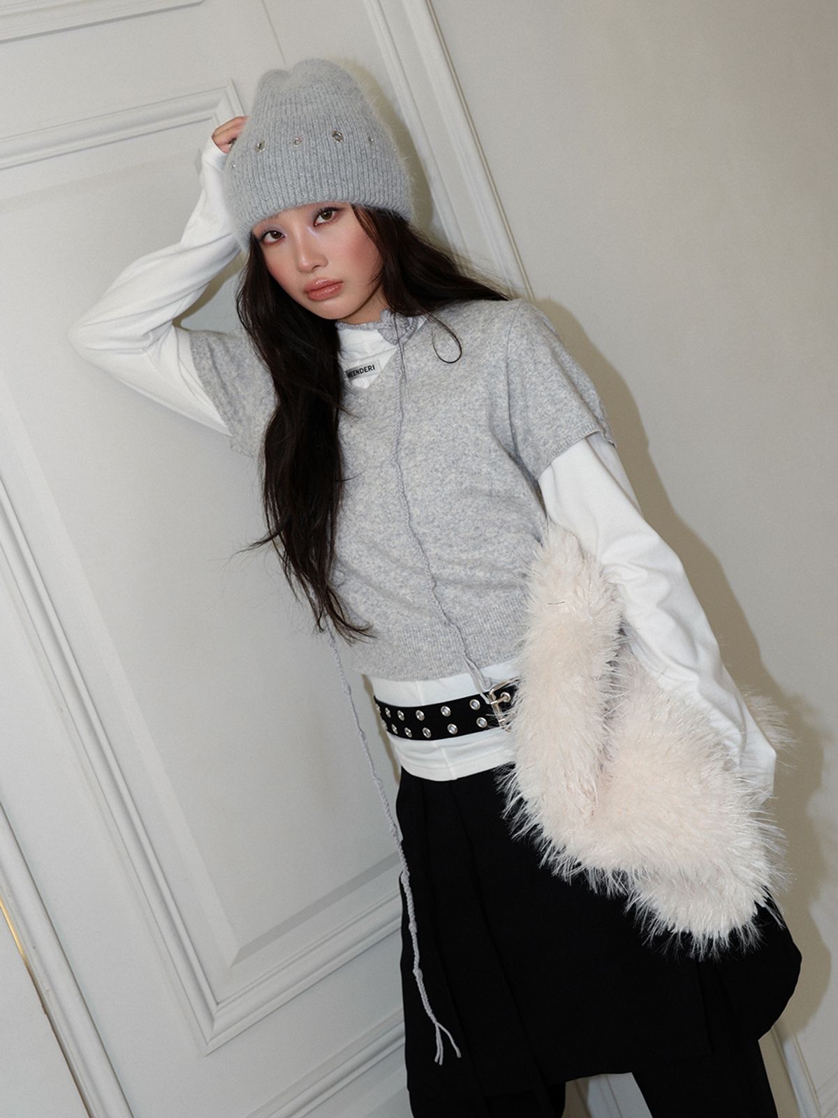 민더리(MEENDERI) FLOWER EYELET ANGORA BEANIE - GREY