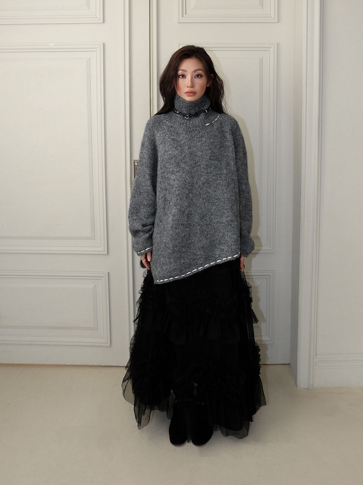 민더리(MEENDERI) TURTLENECK STITCH KNIT TOP - GREY