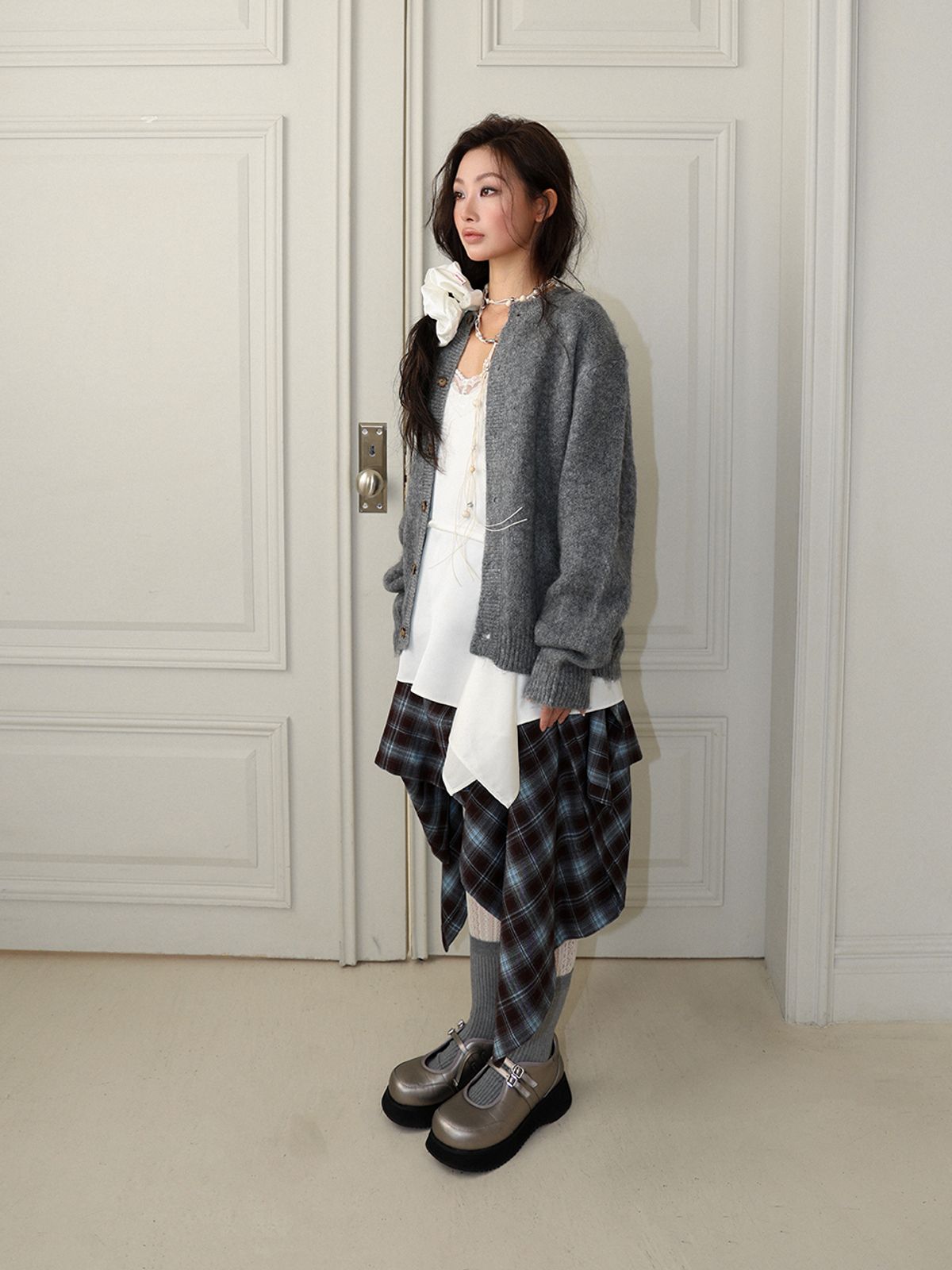 민더리(MEENDERI) MEENDERI LOGO WOOL CARDIGAN - GREY