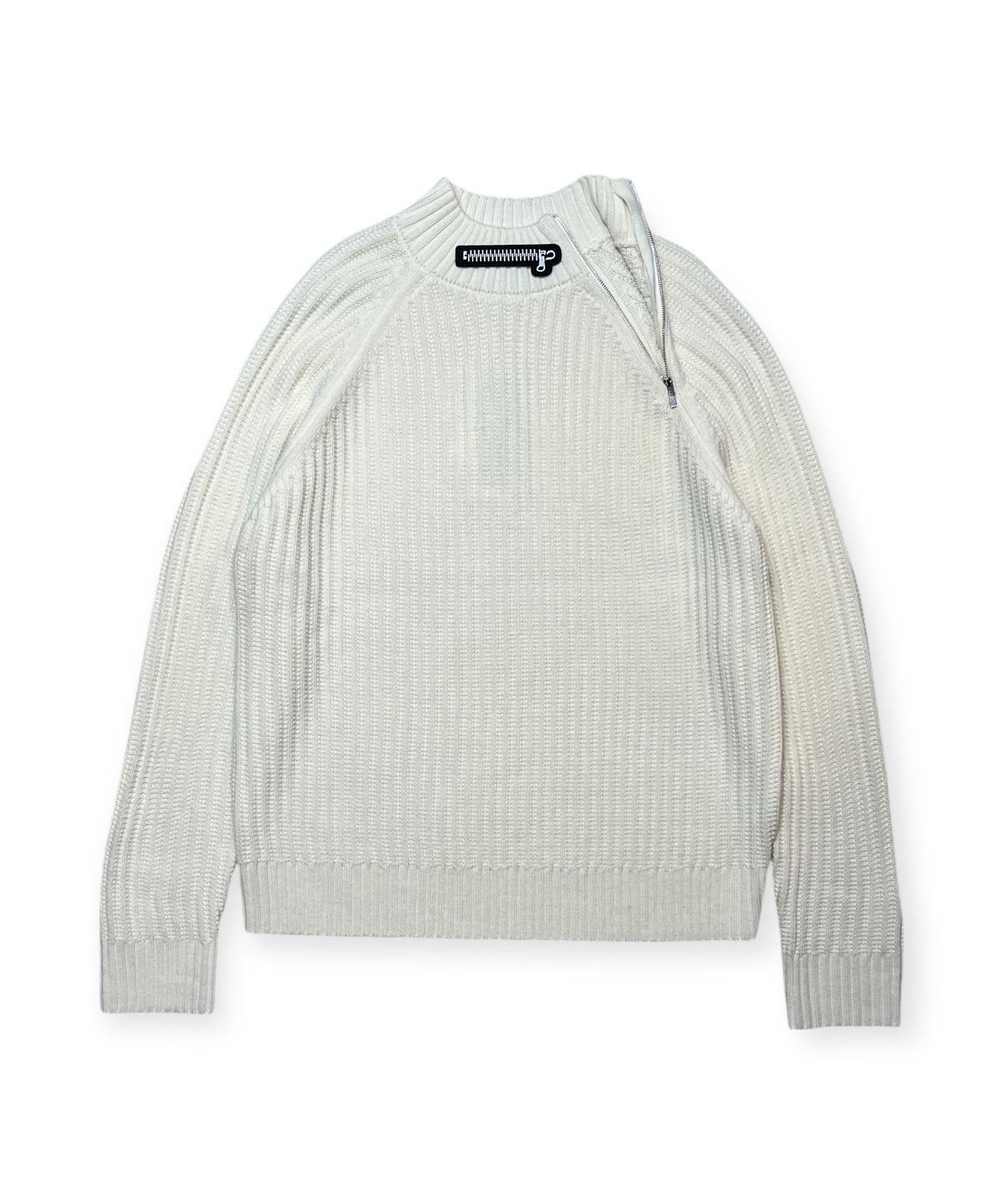 본슬리피(BORN SLIPPY) Muted Asymmetric Zip Rib Knit (Ivory)