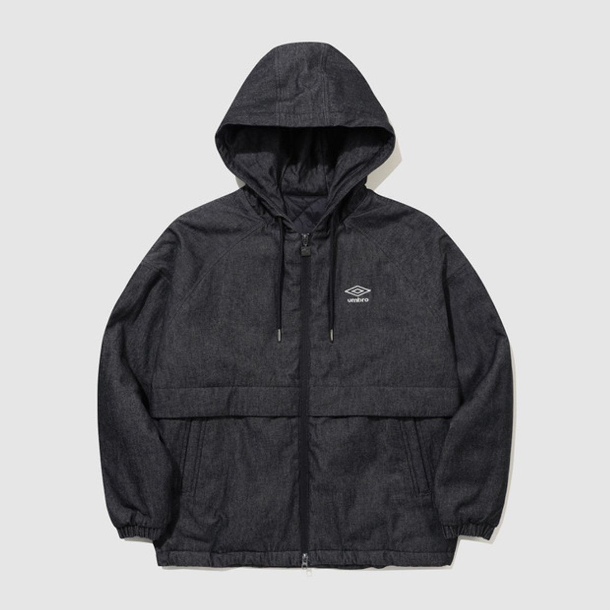 엄브로(UMBRO) 워크 패딩 후드 점퍼 흑청 UR124CPJ11