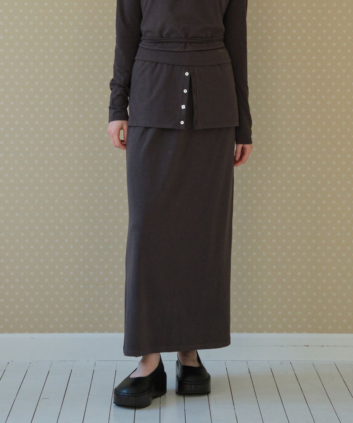 튜드먼트(TTUDEMENT) H-LINE JERSEY MAXI SKIRT_CHARCOAL