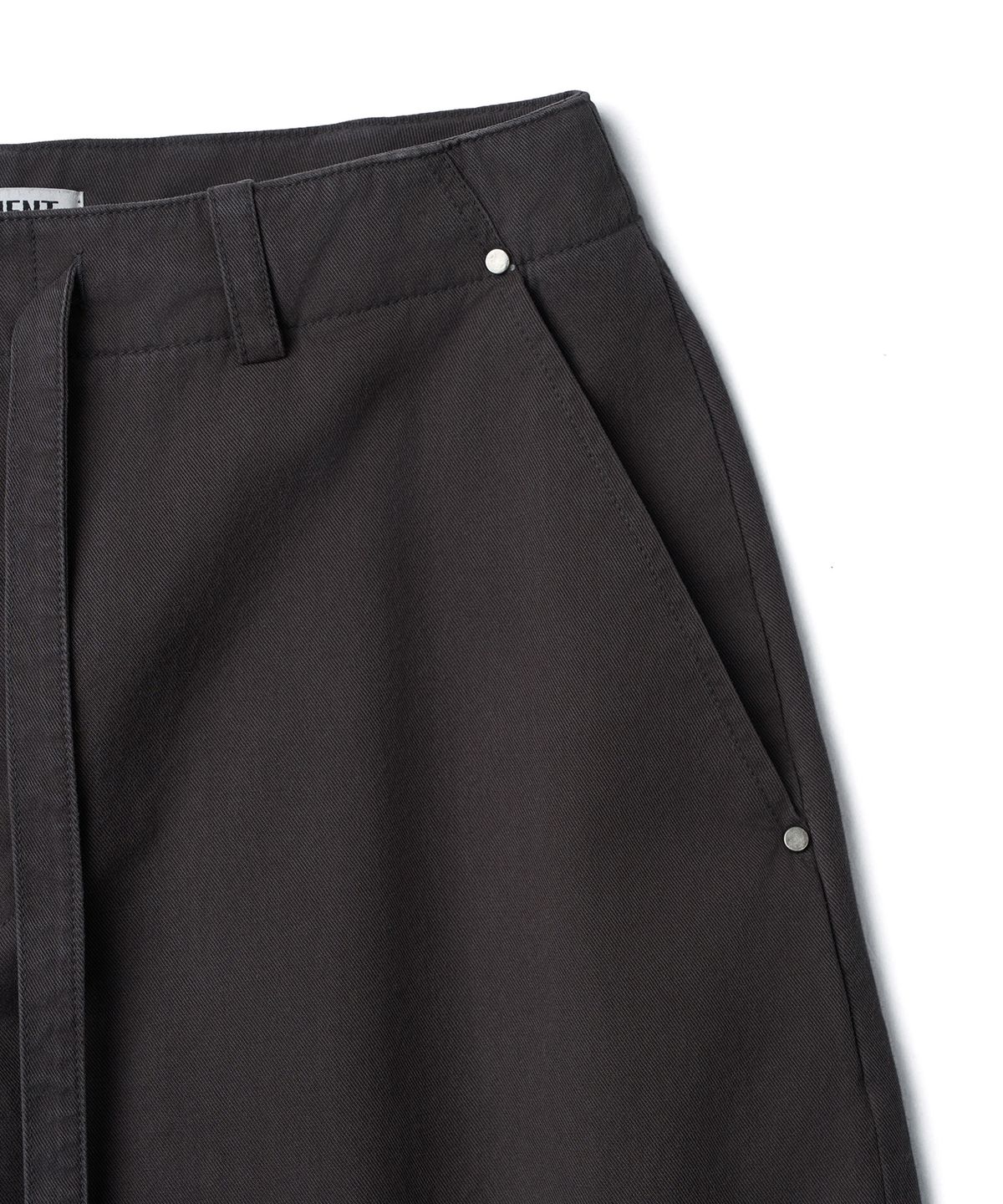 튜드먼트(TTUDEMENT) WASHED UTILITY PANTS_CHARCOAL