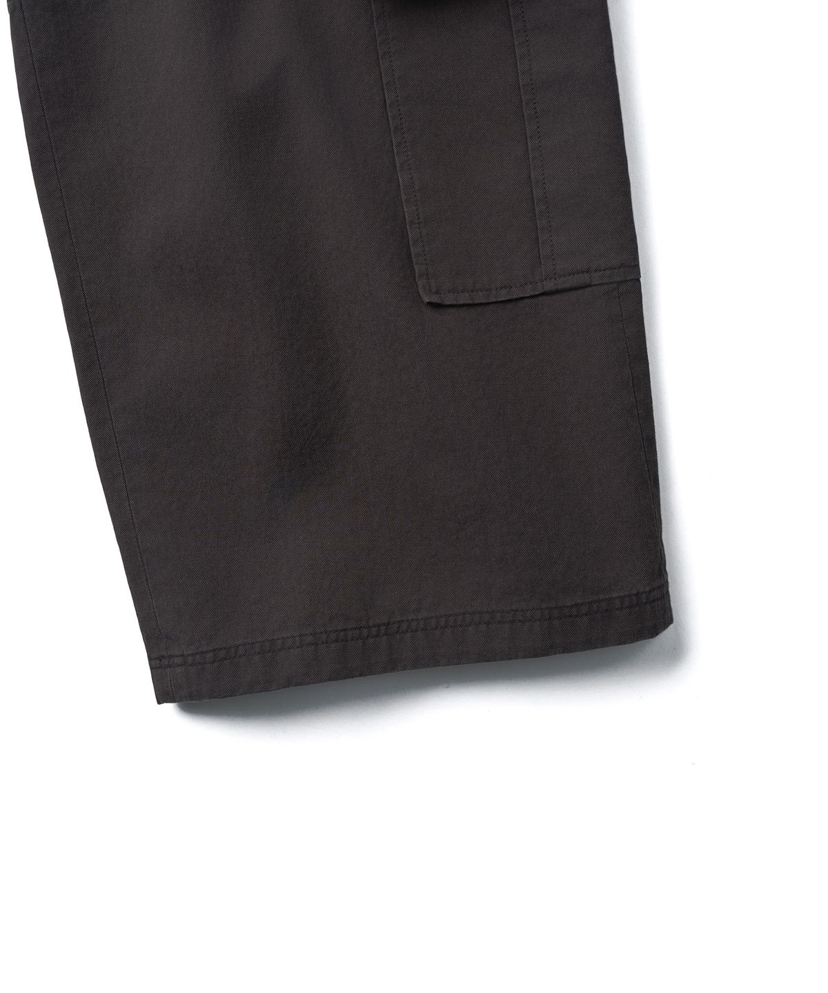 튜드먼트(TTUDEMENT) WASHED UTILITY PANTS_CHARCOAL