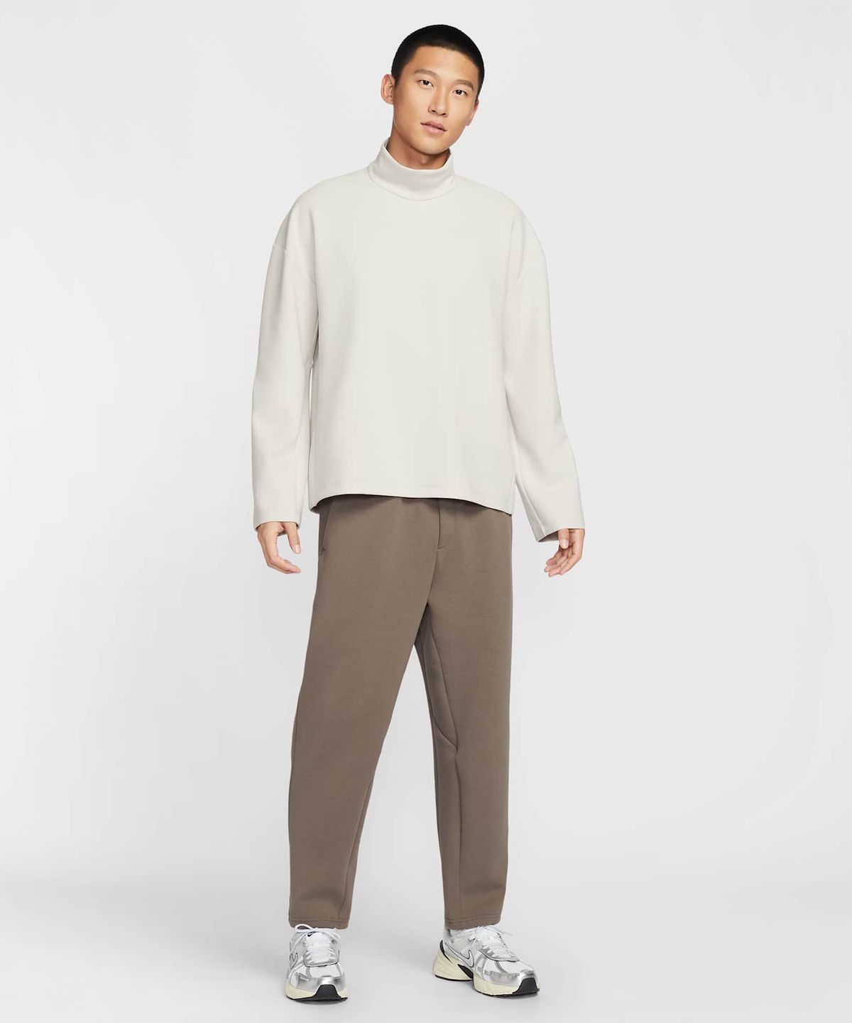 나이키(NIKE) 24.7 임파서블리소프트 드라이 핏 터틀넥 M - 라이트 본:라이트 오어우드 브라운 / IF2120-072