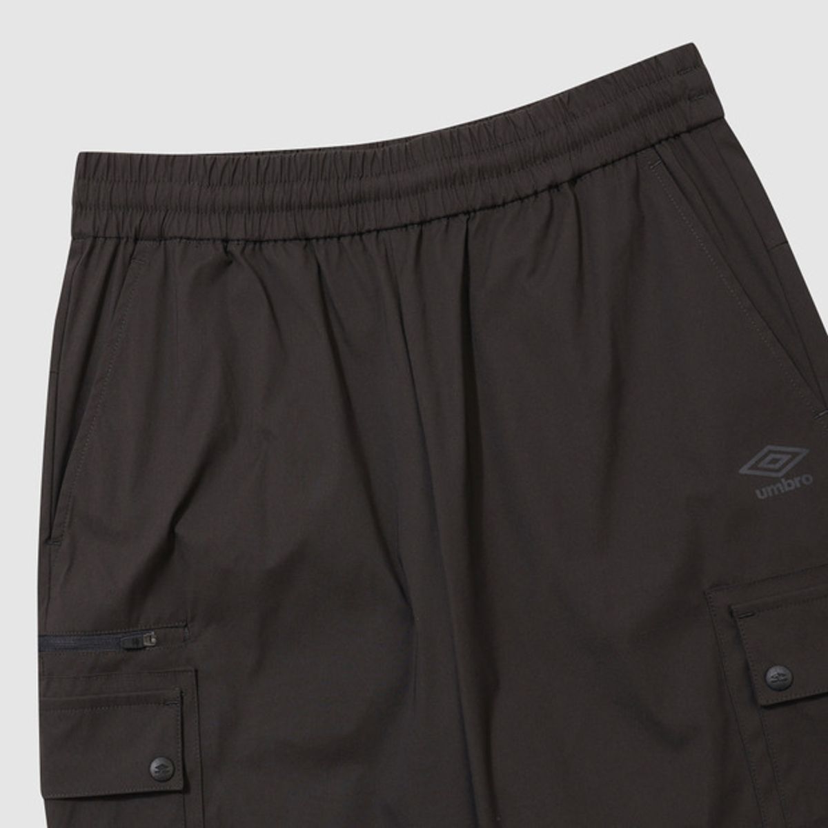 엄브로(UMBRO) 캐주얼 스판 카고 조거 팬츠 차콜 UR123CPT12