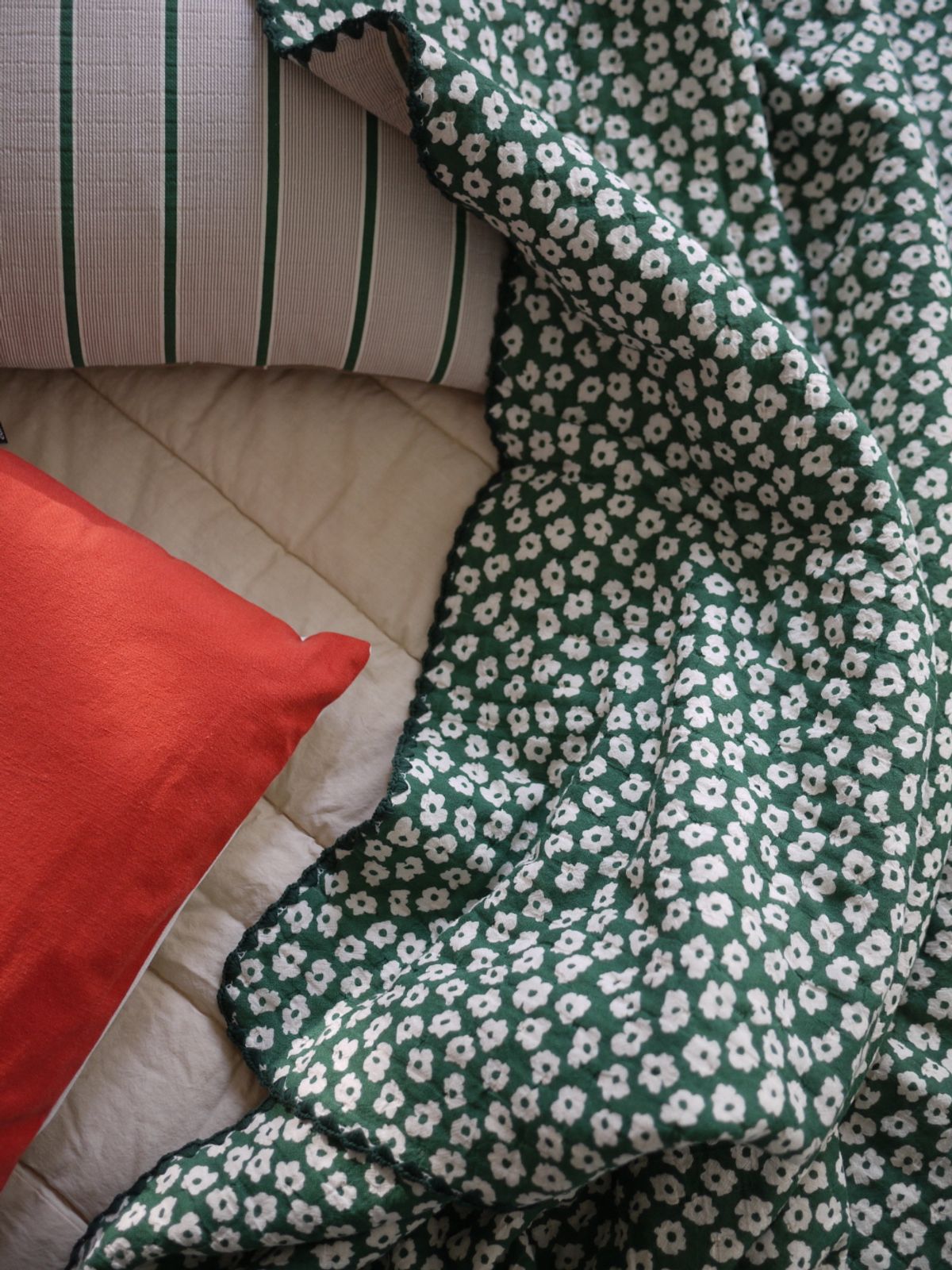 봄봄패브릭스(BOMBOM FABRICS) vintage blossom & green stripe gauze blanket