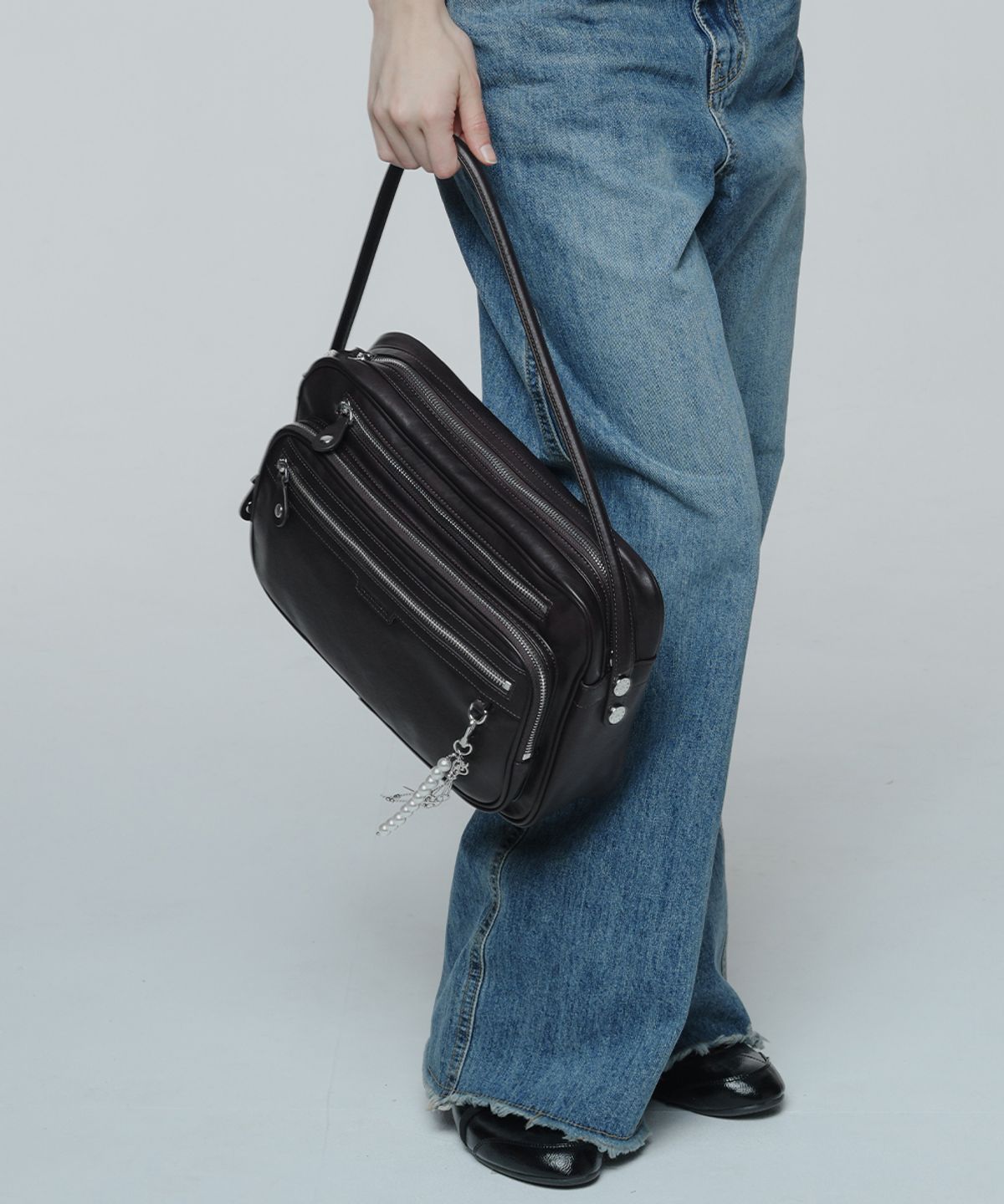 로맨티누어(ROMANTINUER) Layer Multi-pocket Bag (Brown)