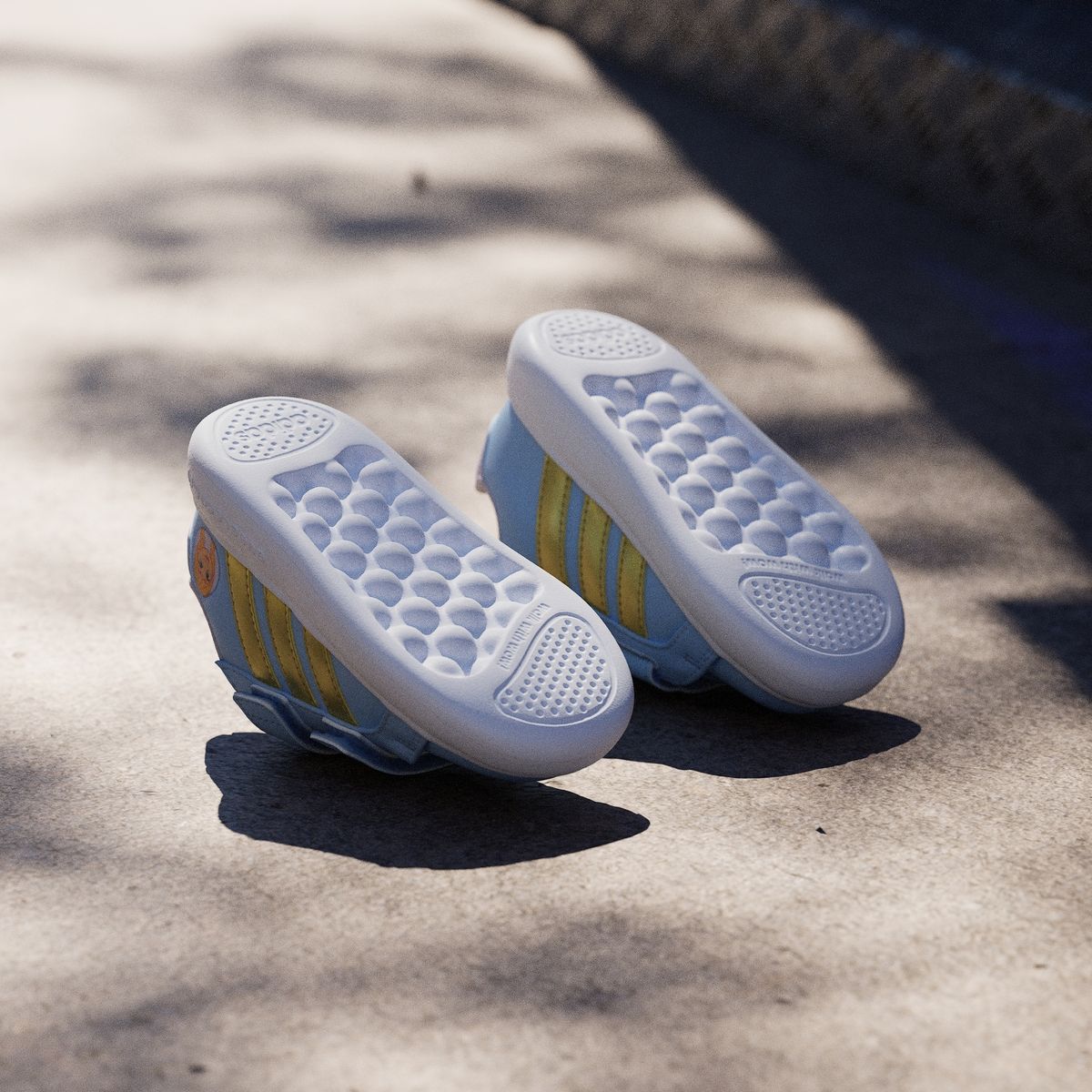아디다스 키즈(ADIDAS KIDS) 아디다스 디즈니 프로즌 그랜드 코트 3.0 유아용 JQ4355