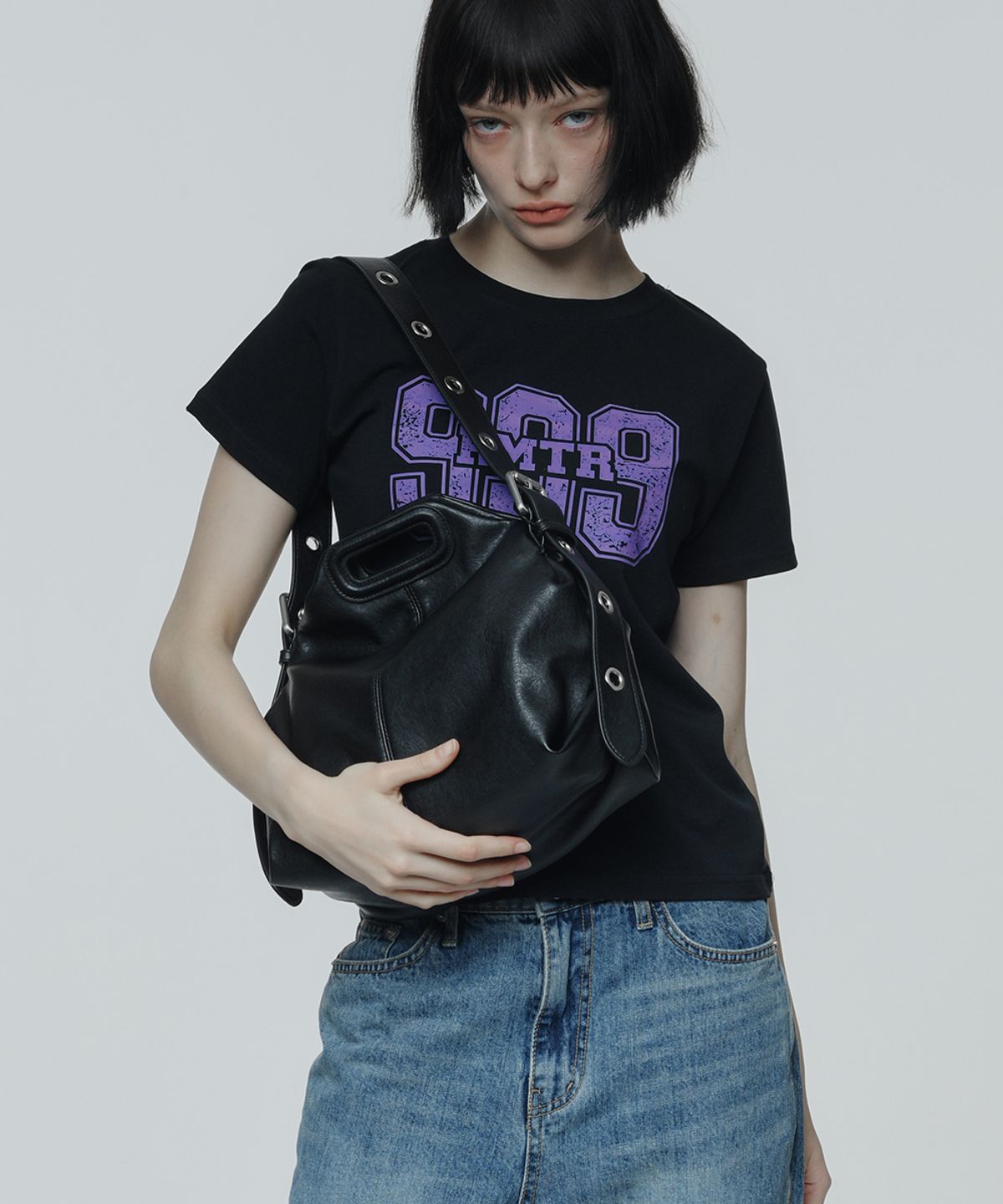로맨티누어(ROMANTINUER) Top-handle Hobo Bag (Black)