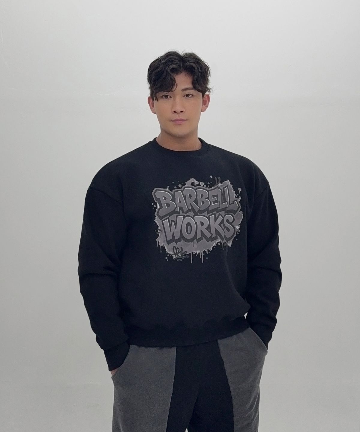 바벨웍스(BARBELLWORKS) 그래피티 헤비고중량이중지 맨투맨