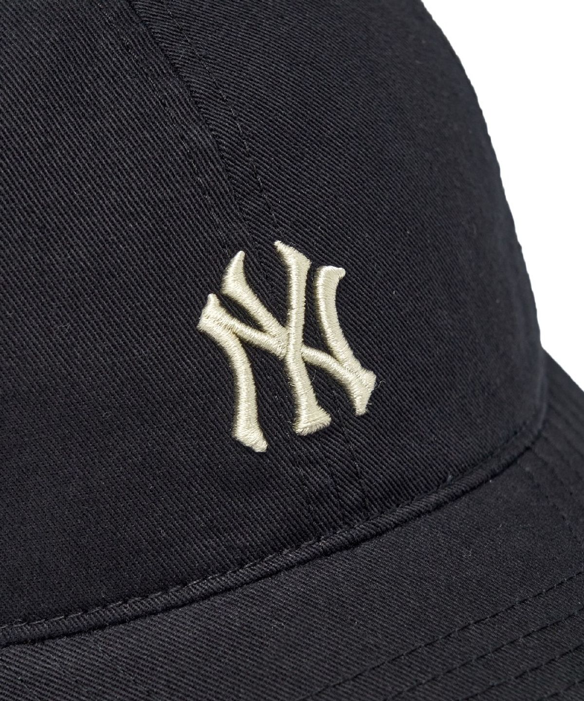 엠엘비(MLB) 스트릿 백아크 언스트럭쳐 볼캡 NY (Black)