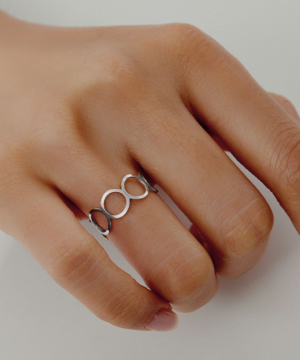 엘렌쥬얼리(HELENE JEWELRY) Silver 925 써클 프레임 미스 링 반지