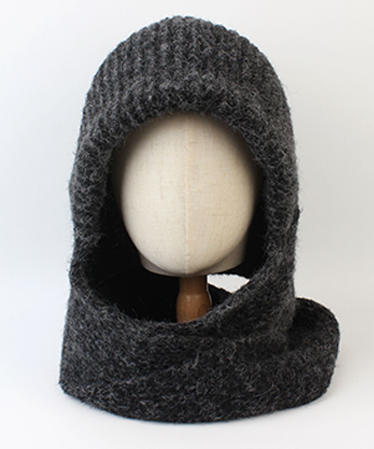유니버셜 케미스트리(UNIVERSAL CHEMISTRY) Wool Charcoal Knit Hood Muffler Hat 후드머플러