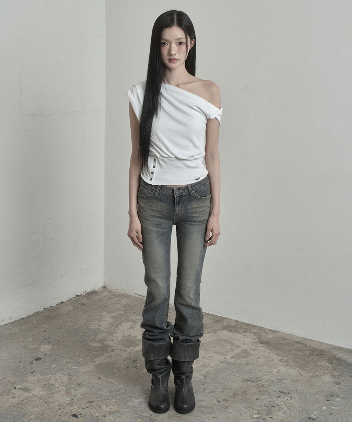 이네기(INEGI) Vintage Scratch Bootcut Jeans (blue)
