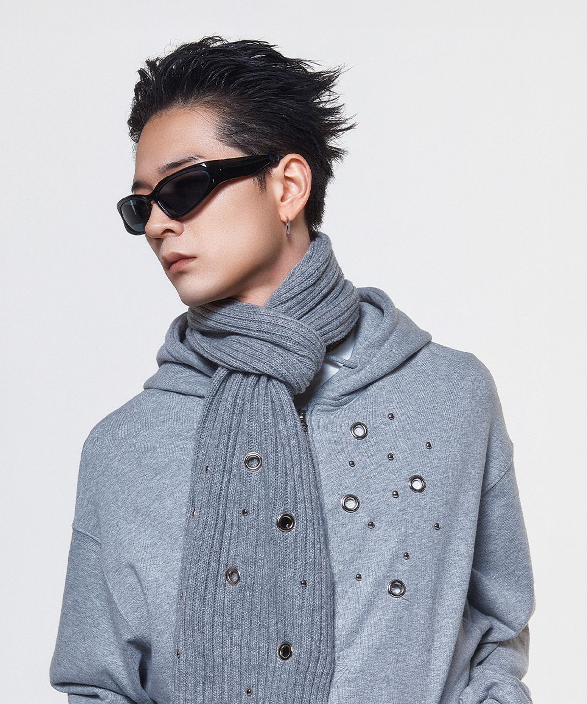 디오스피스(DAUSPICE) (DUC) Eyelet Stud Beanie & Muffler Gray SET