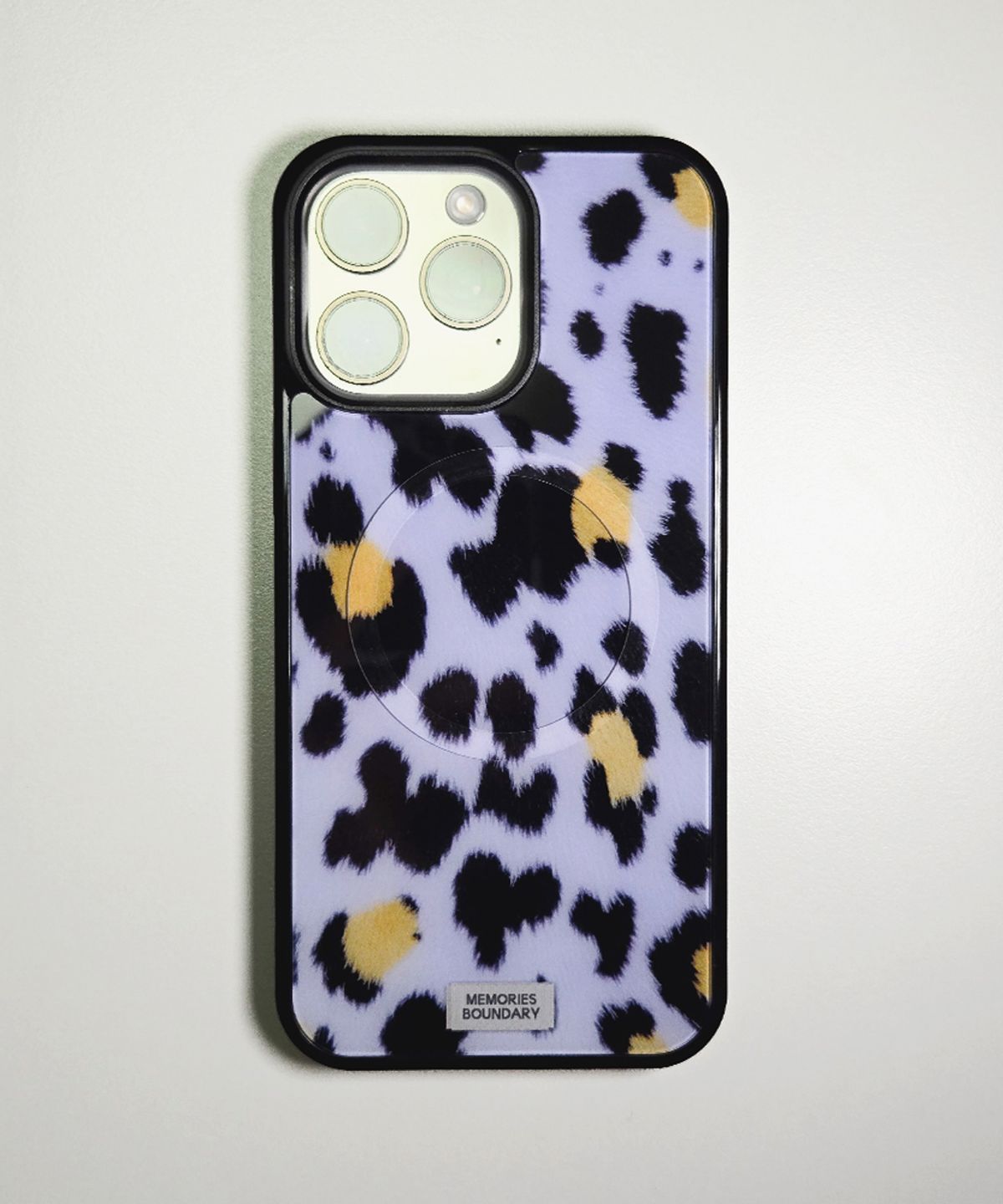 메모리즈바운더리(MEMORIESBOUNDARY) Soft Pop Leopard Phone Case Lilac (BK_Epoxy/MagSafe Glass)