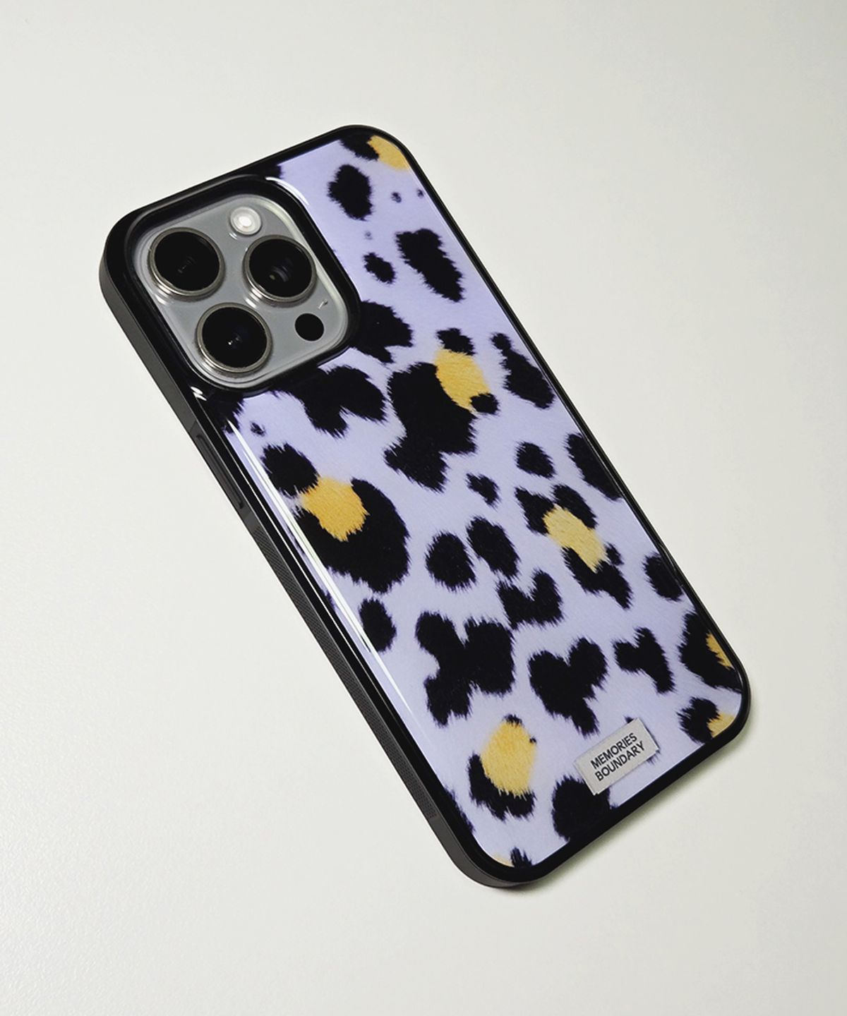 메모리즈바운더리(MEMORIESBOUNDARY) Soft Pop Leopard Phone Case Lilac (BK_Epoxy/MagSafe Glass)