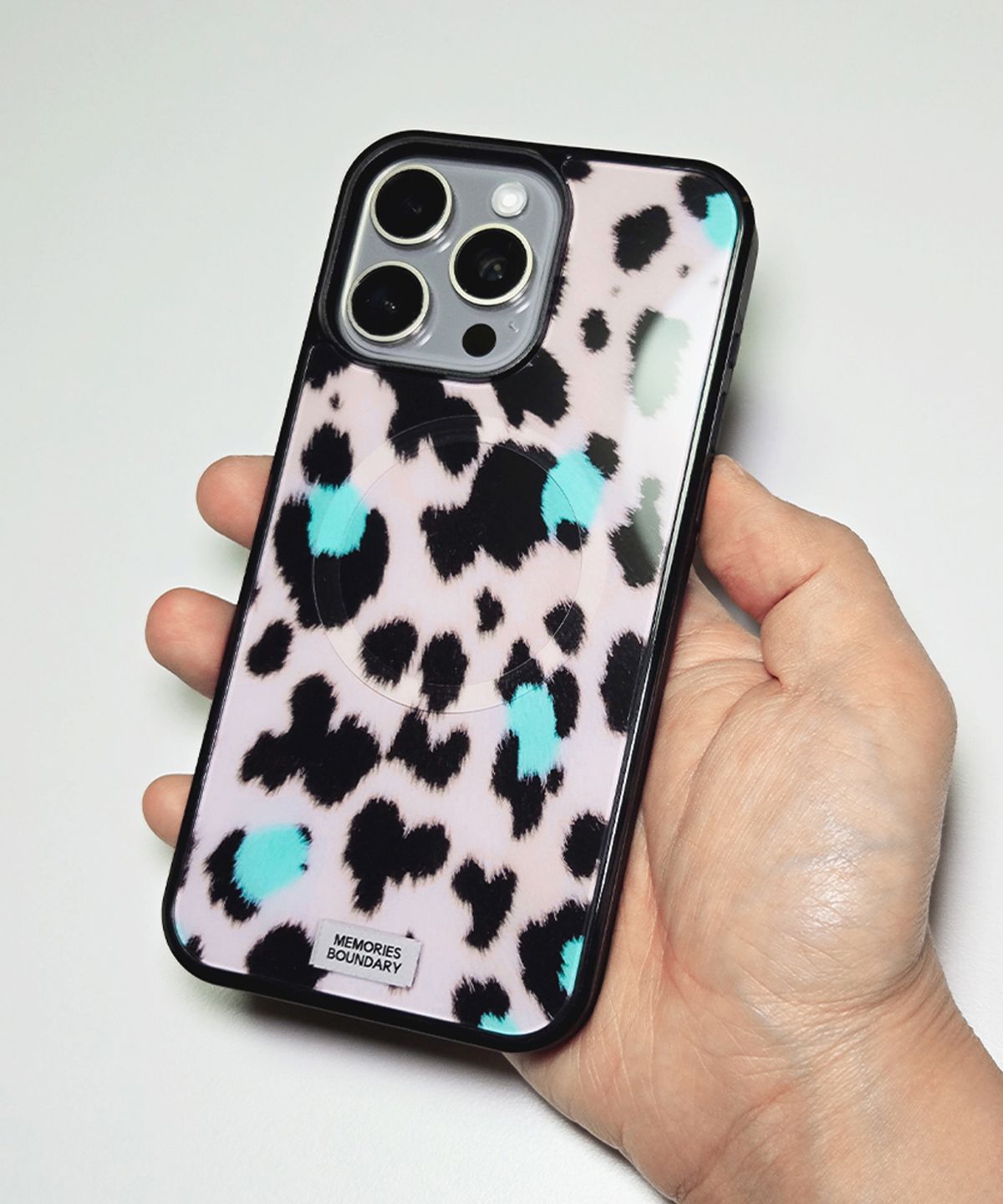 메모리즈바운더리(MEMORIESBOUNDARY) Soft Pop Leopard Phone Case Pale Blush (BK_Epoxy/MagSafe Glass)