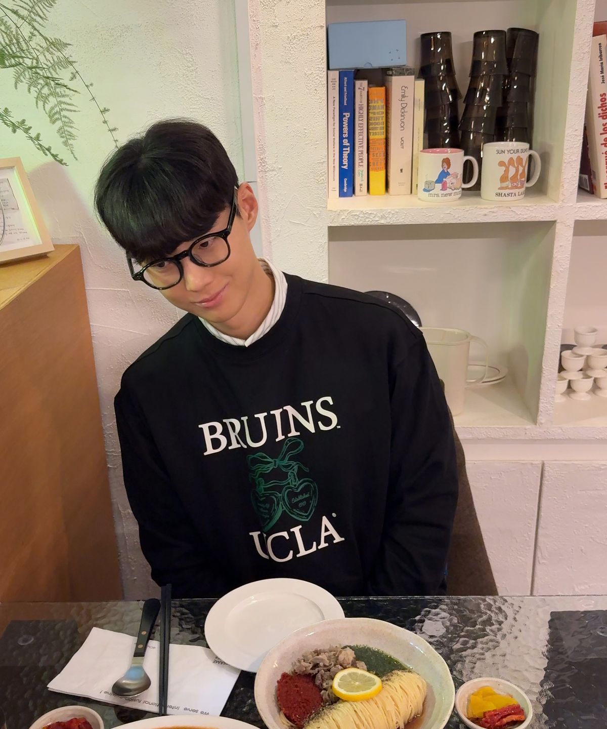 유씨엘에이(UCLA) 남녀공용 UCLA 하트 로고 스웻셔츠[BLACK](UBRLTA6)