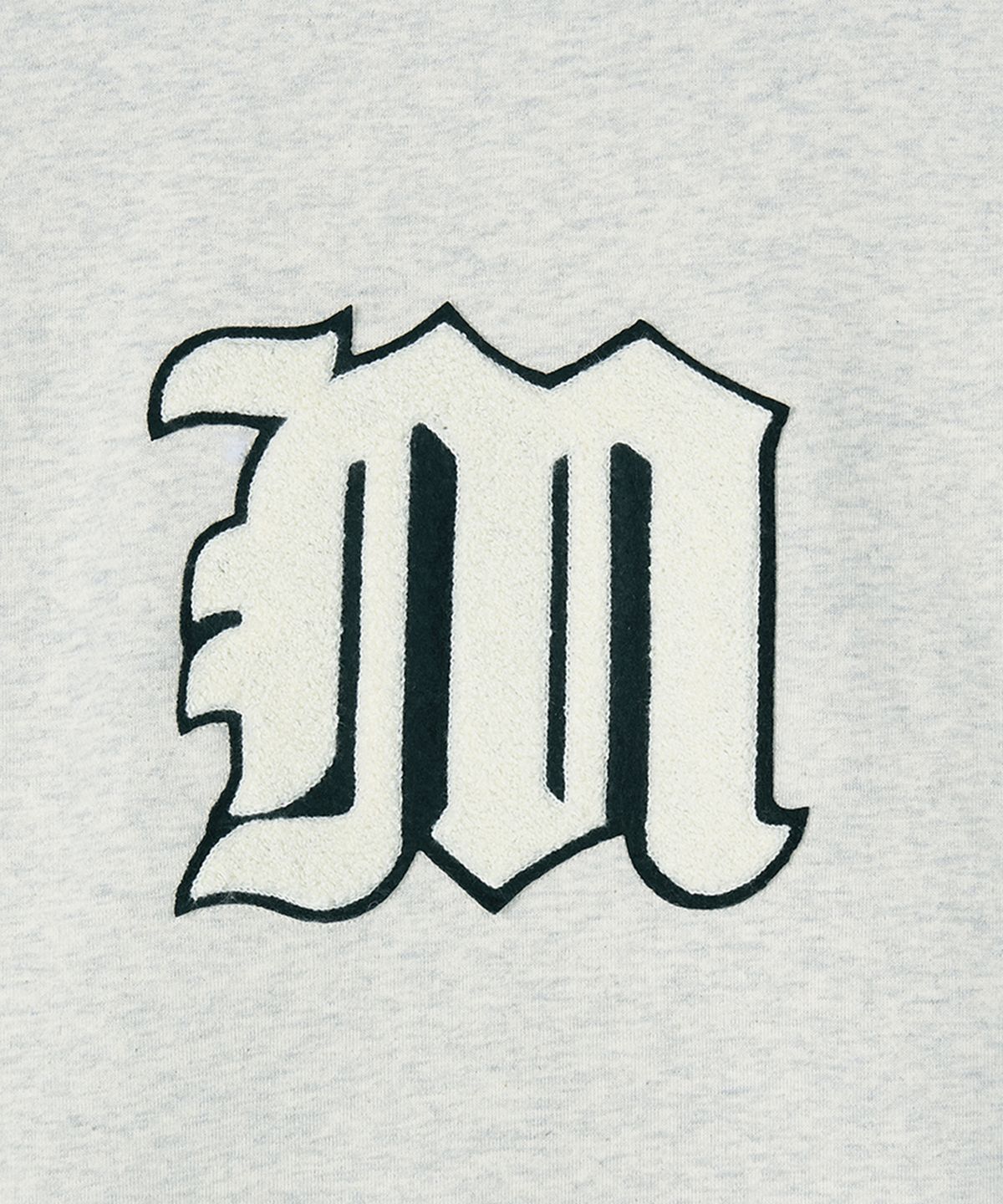 맨하탄레코즈(MANHATTAN RECORDS) MR M Mono Logo Crew Neck - Oatmeal