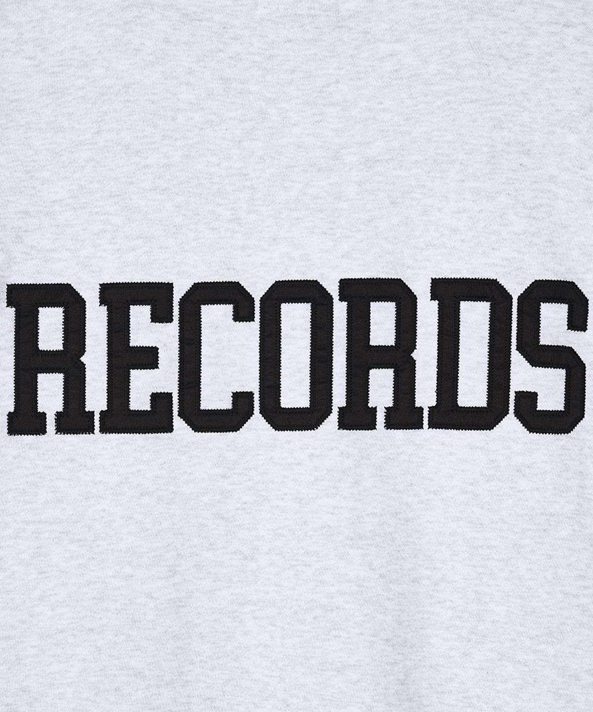 맨하탄레코즈(MANHATTAN RECORDS) MR RECORDS Logo Crew Neck - Light Grey