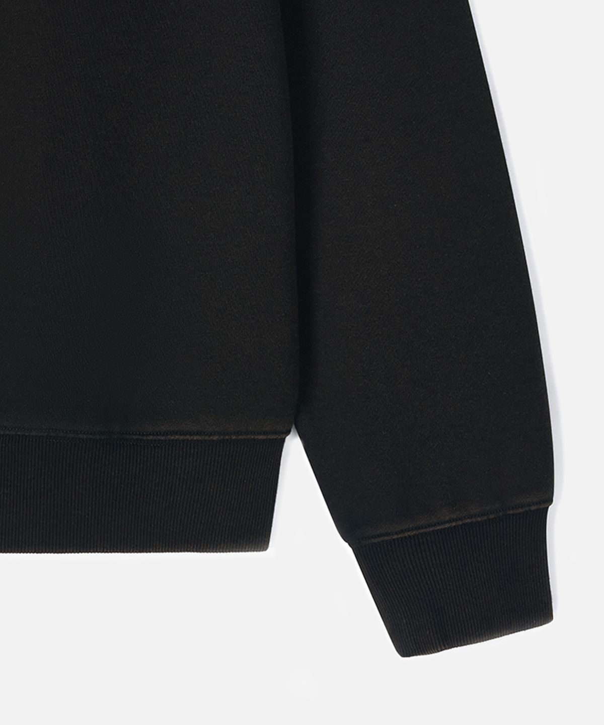 맨하탄레코즈(MANHATTAN RECORDS) MR Logo Washed Crew Neck - Black