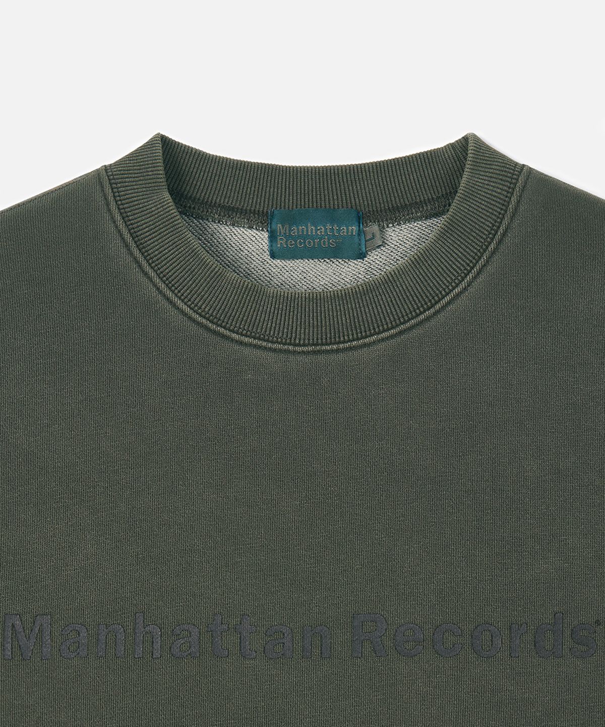 맨하탄레코즈(MANHATTAN RECORDS) MR Logo Washed Crew Neck - Olive