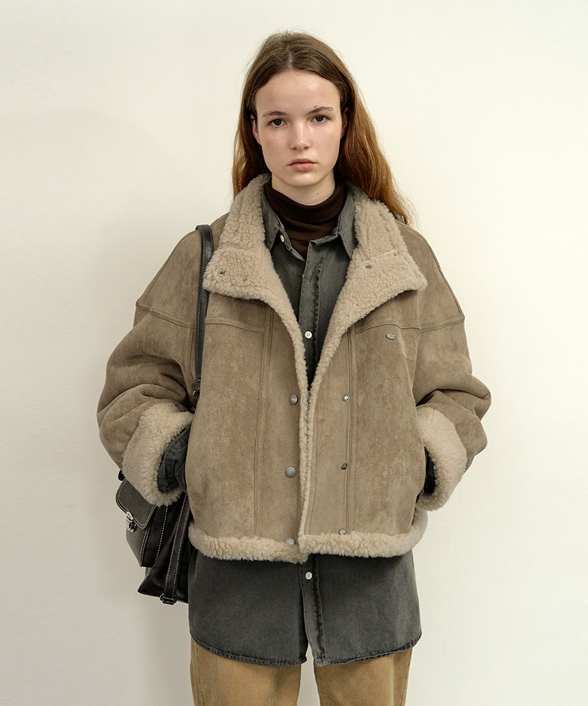 위메농(OUI MAIS NON) Bare shearling mustang