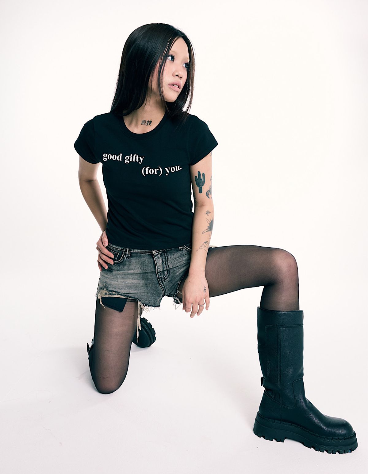 쥐쥐유(GGU) good gifty for you CROP TEE