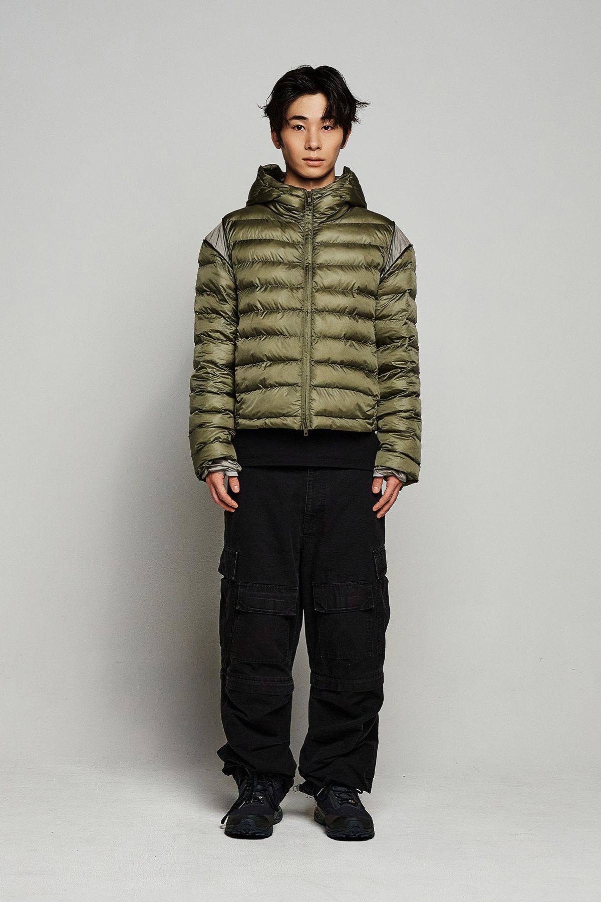 다이닛(DEINET) POINT WELLON HOODED JACKET IN KHAKI
