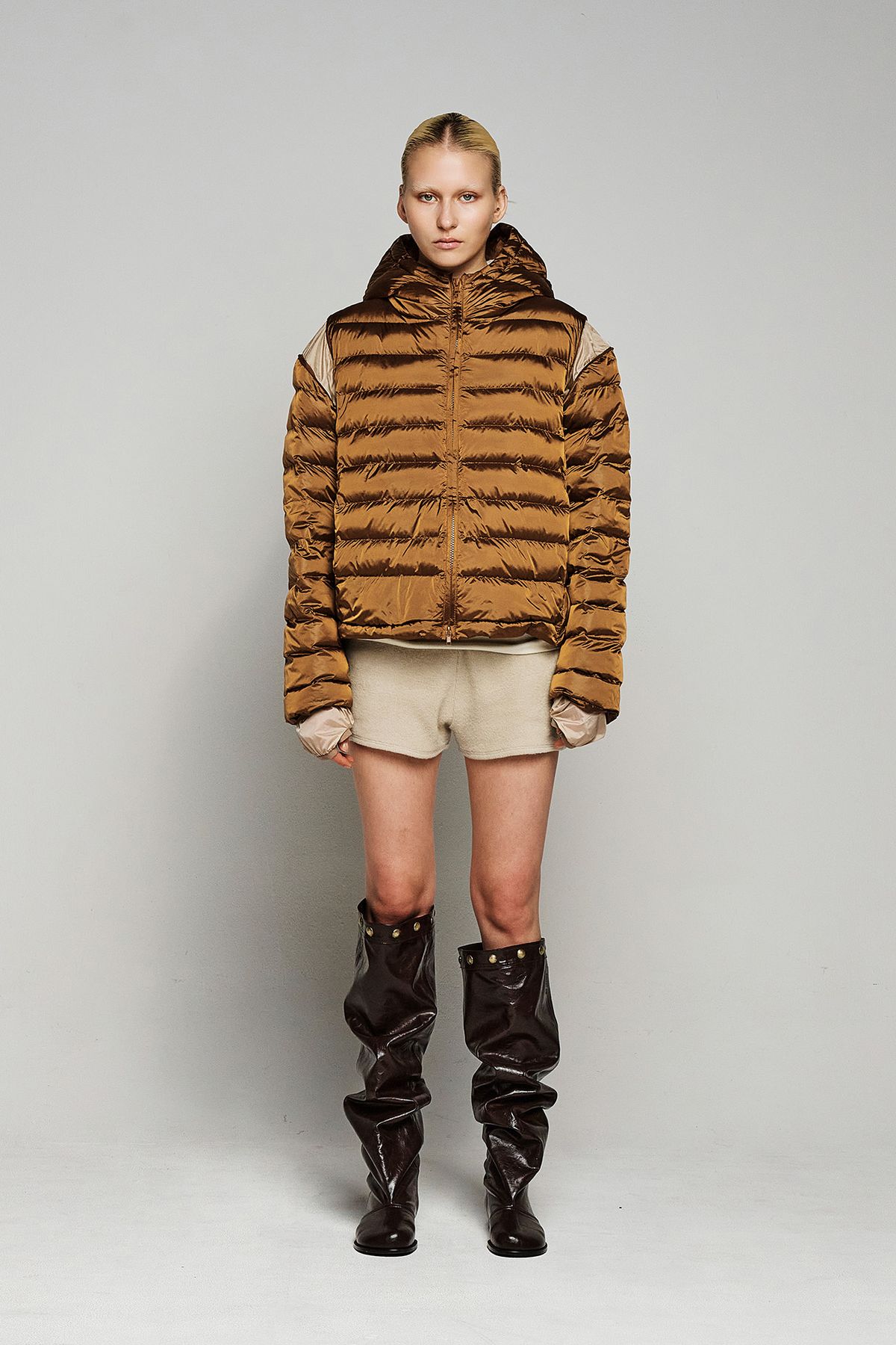 다이닛(DEINET) POINT WELLON HOODED JACKET IN DARK BROWN