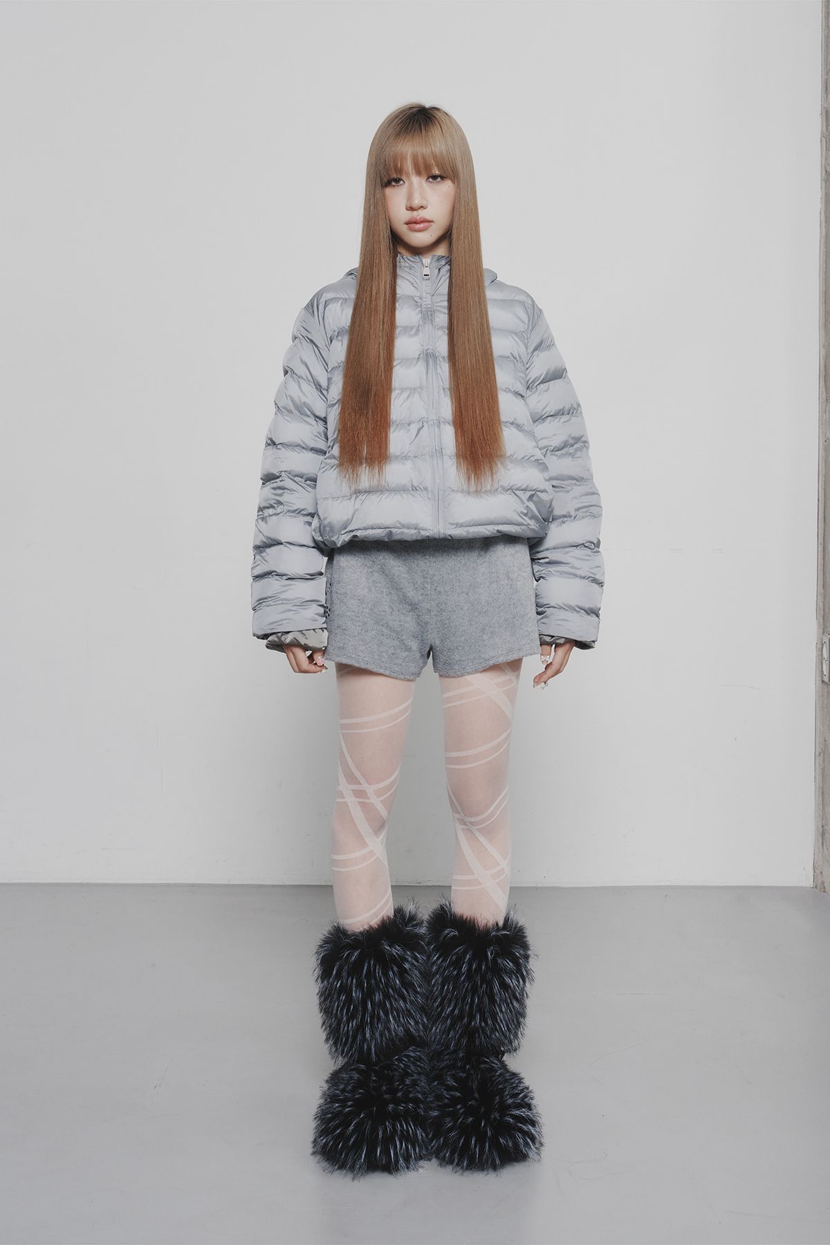 다이닛(DEINET) POINT WELLON HOODED JACKET IN SILVER