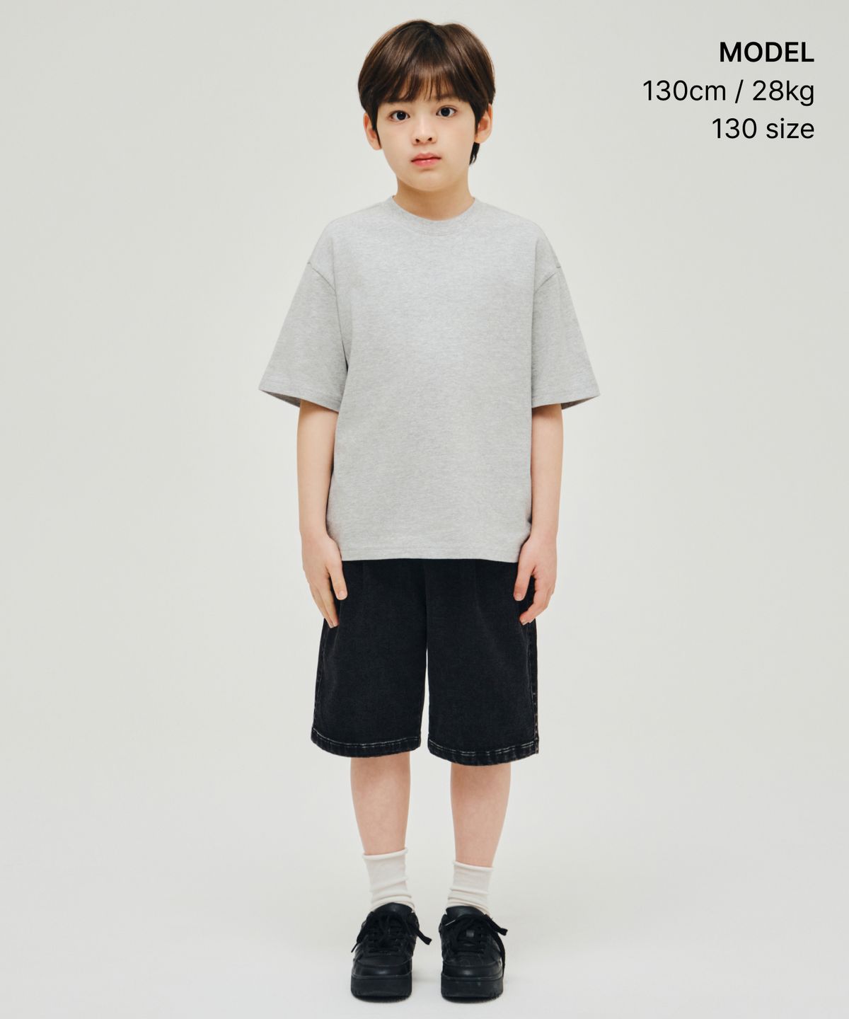 무신사 스탠다드 키즈(MUSINSA STANDARD KIDS) 데님 저지 원 턱 와이드 밴딩 쇼츠 [워시드 블랙]