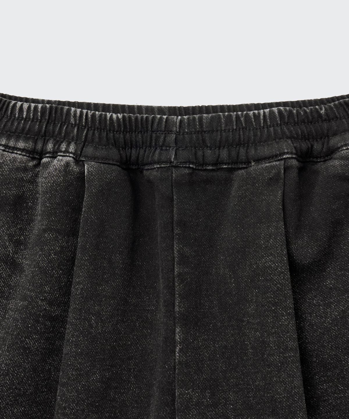 무신사 스탠다드 키즈(MUSINSA STANDARD KIDS) 데님 저지 원 턱 와이드 밴딩 쇼츠 [워시드 블랙]