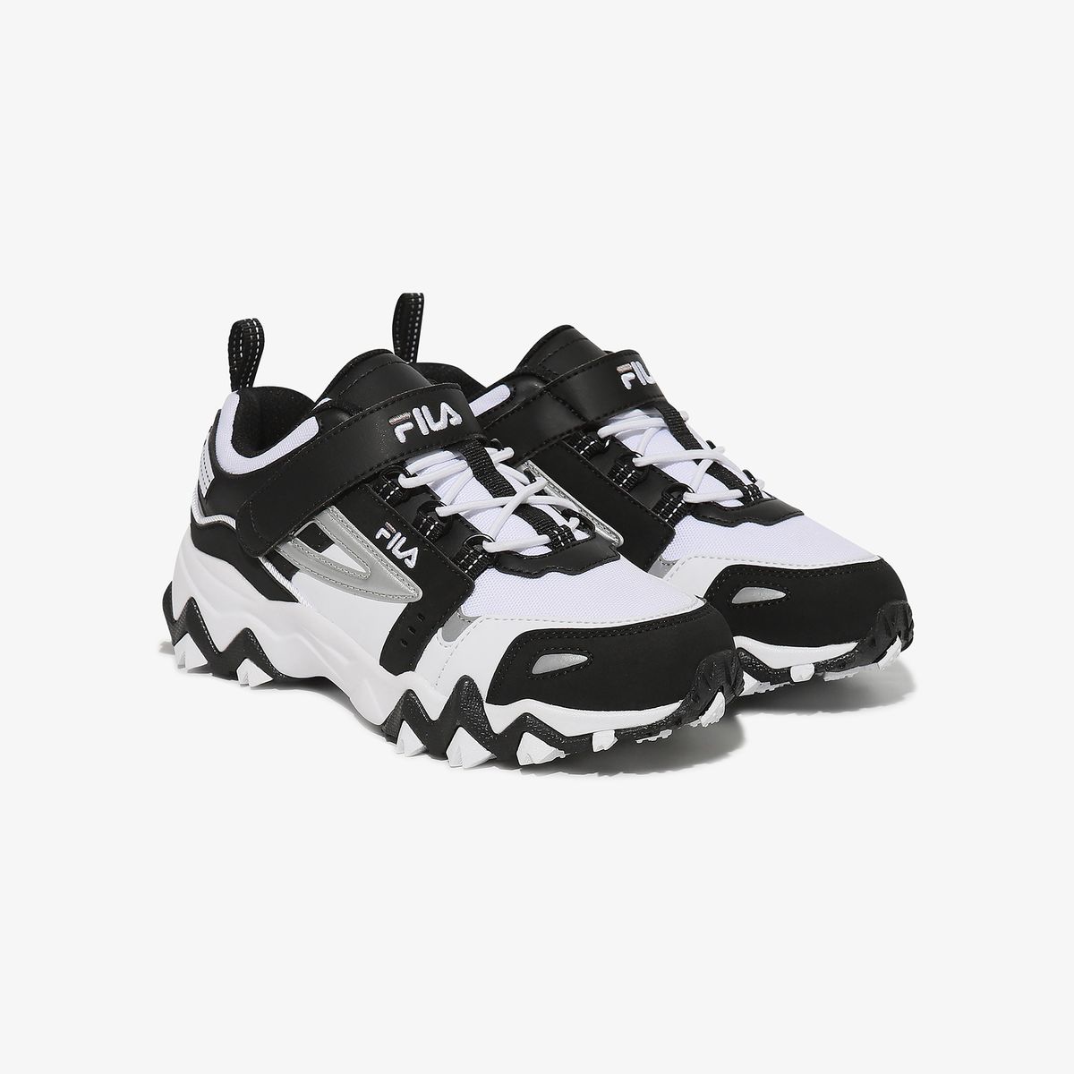 휠라 키즈(FILA KIDS) 오크먼트 V2 KD