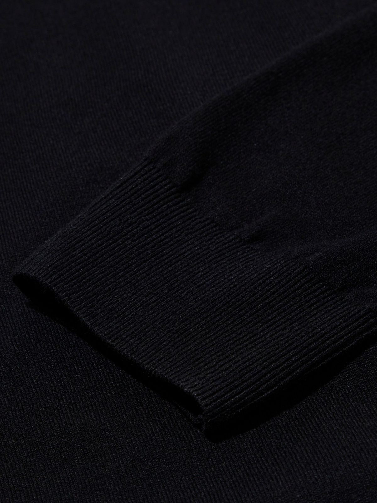 와이드앵글(WIDEANGLE) CO 배색 인타샤 라운드넥 스웨터 M_Black