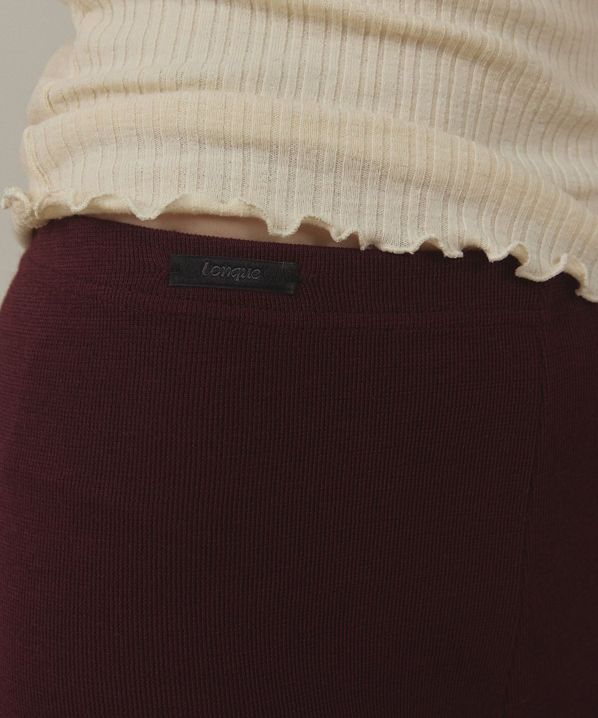 론크(LONQUE) WINTER BUTTON SLIT SHIRRING LEGGINGS (WINE)