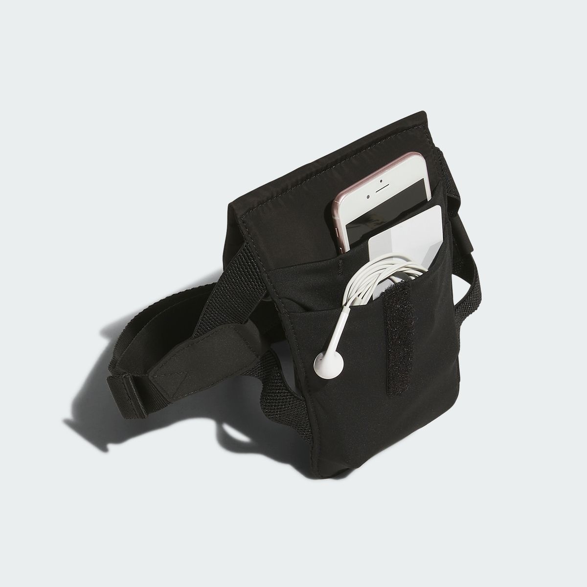 아디다스(ADIDAS) 러닝 포켓 백 IT2043