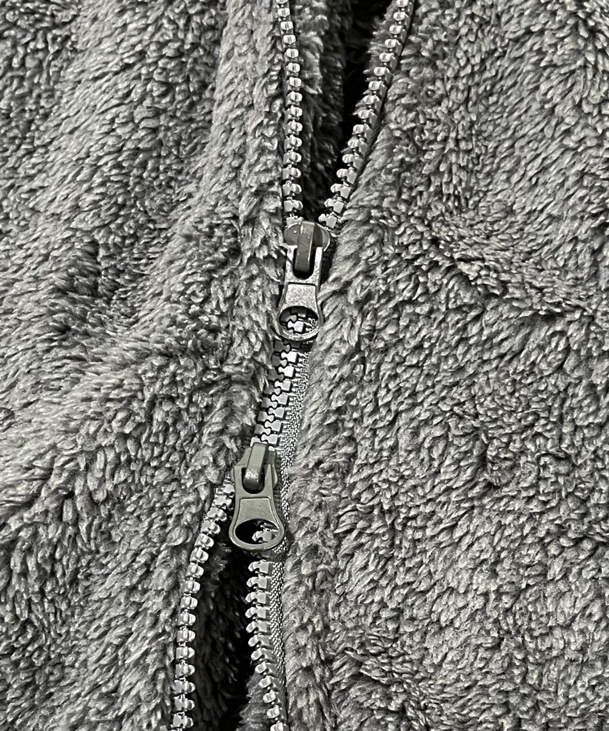 스케이터락(SK8ER ROCK) Cross Logo Fleece Zip-Up Jacket ((dark gray))