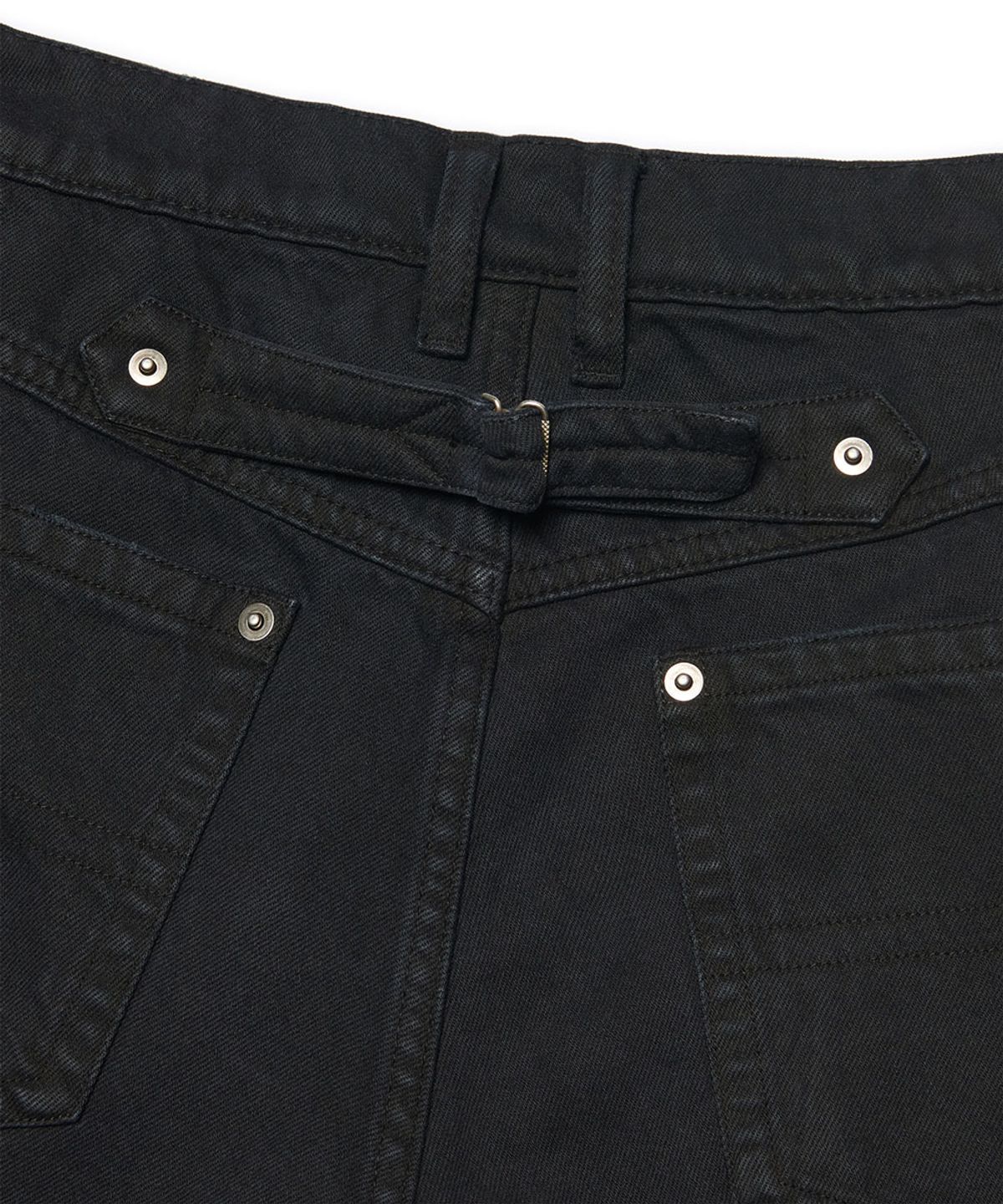 노매뉴얼(NOMANUAL) CINCH BACK BERMUDA SHORTS - BLACK