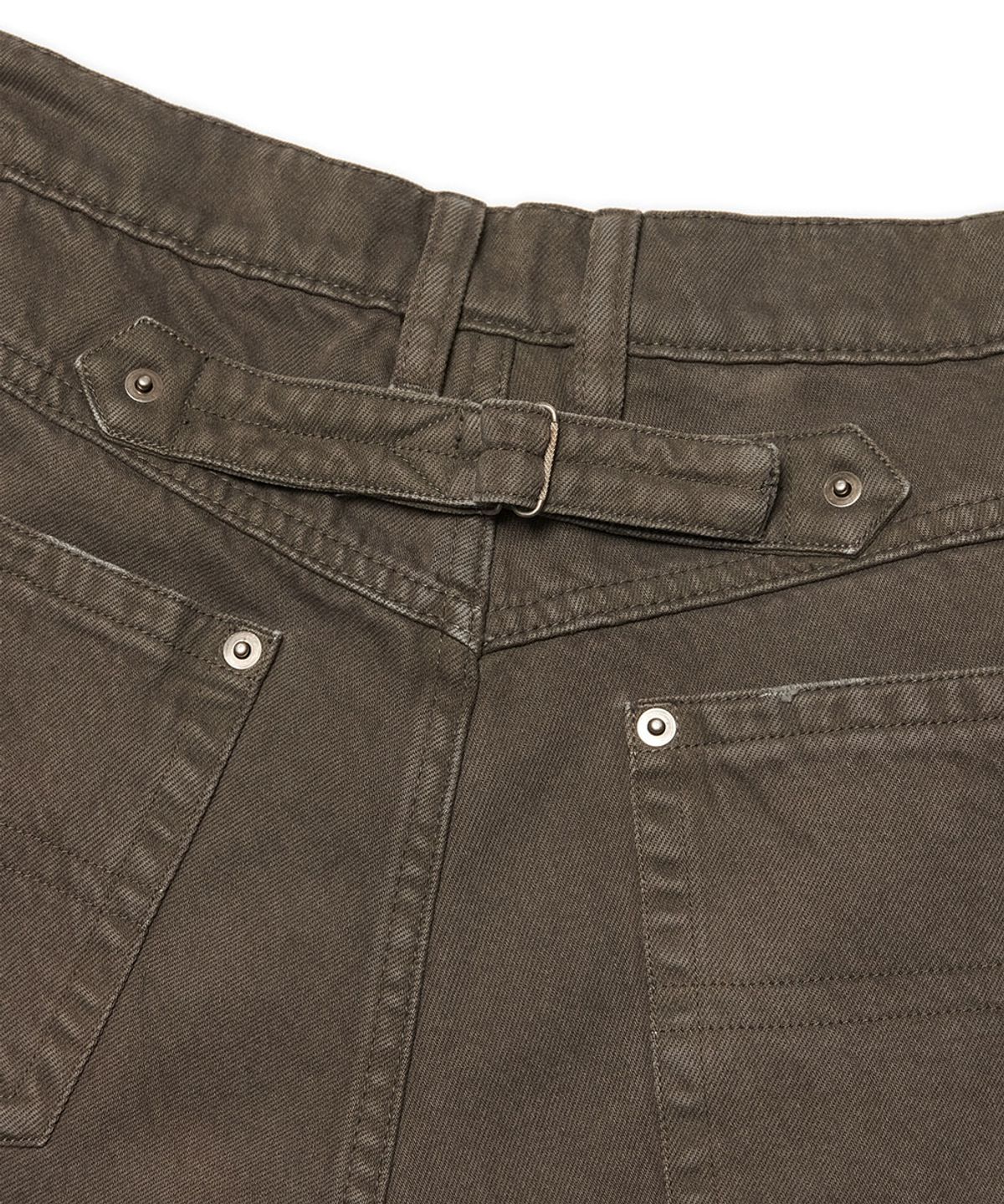 노매뉴얼(NOMANUAL) CINCH BACK BERMUDA SHORTS - STONE