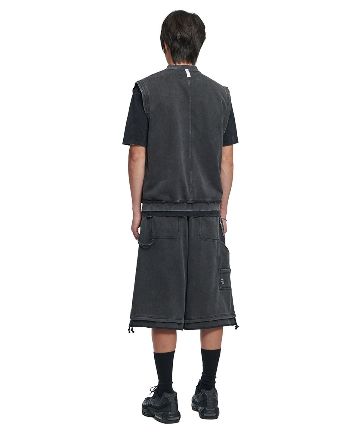 노매뉴얼(NOMANUAL) EMBLEM SWEAT VEST - WASHED BLACK