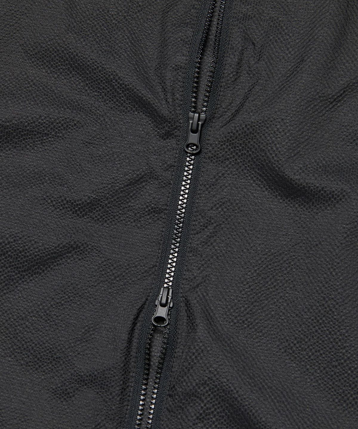 노매뉴얼(NOMANUAL) DUNE LIGHT NYLON JACKET - BLACK