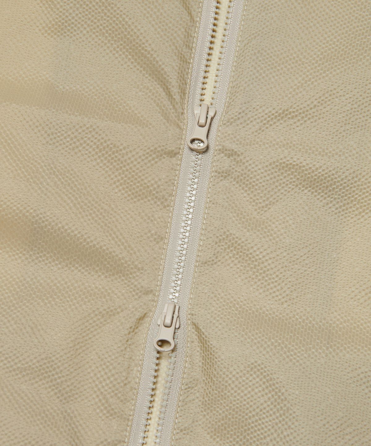 노매뉴얼(NOMANUAL) DUNE LIGHT NYLON JACKET - BEIGE