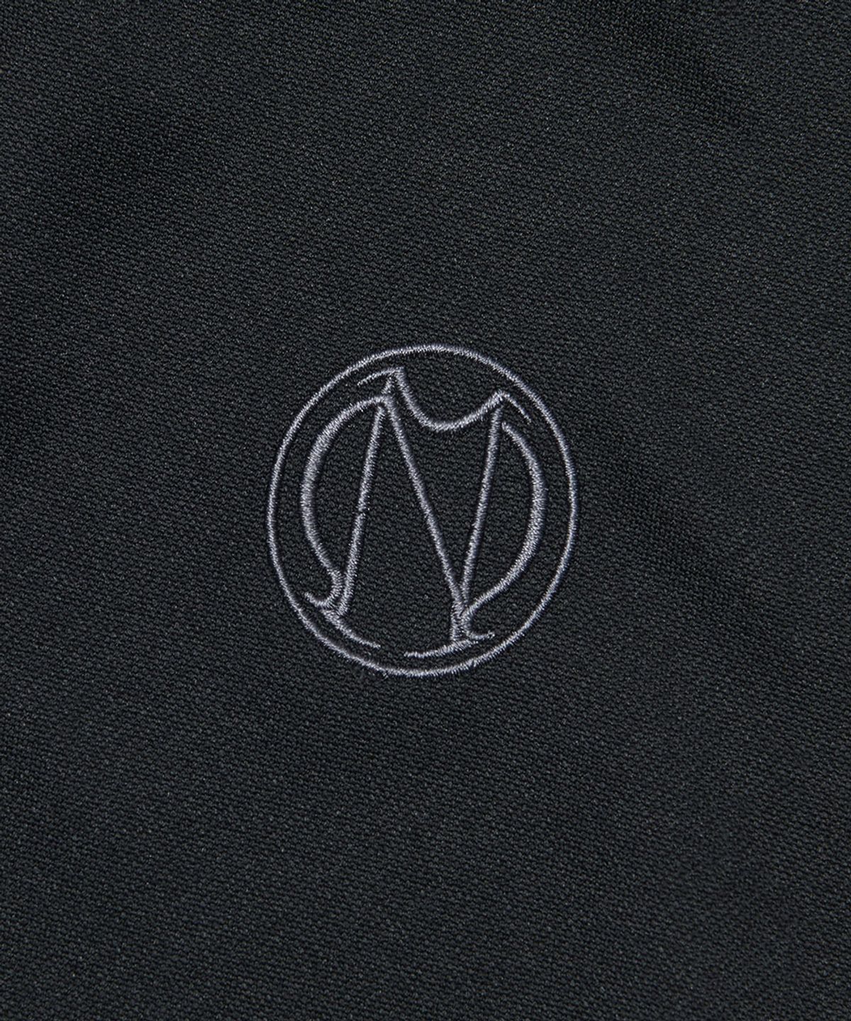 노매뉴얼(NOMANUAL) NM WIDE TRACK TOP - BLACK